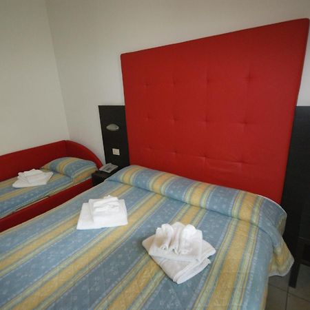 Hotel Marebello Rimini Pokoj fotografie