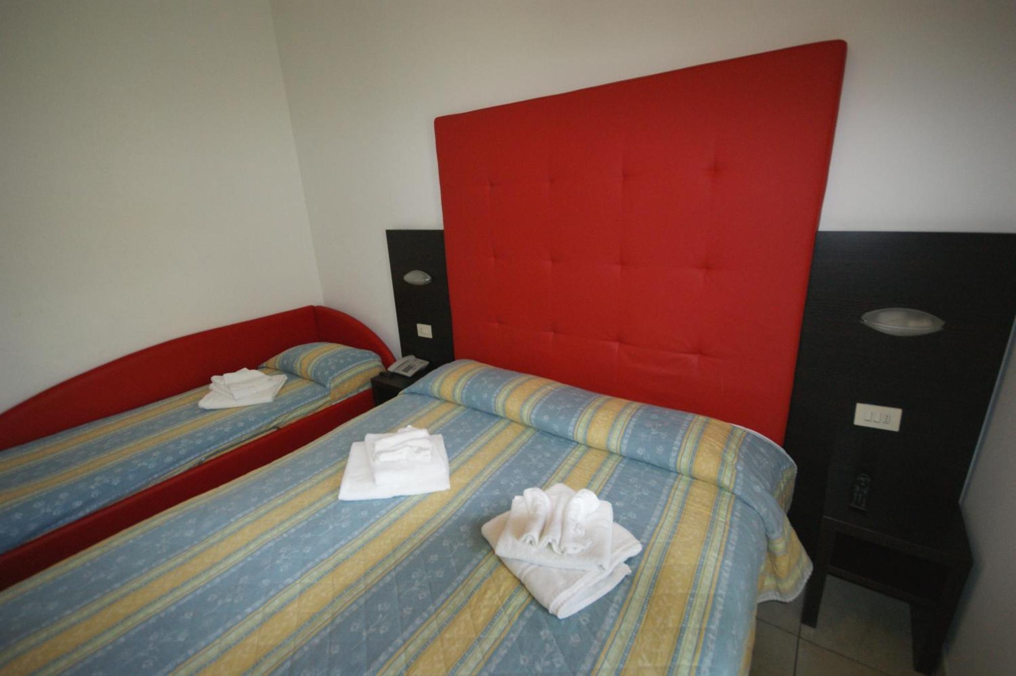 Hotel Marebello Rimini Pokoj fotografie